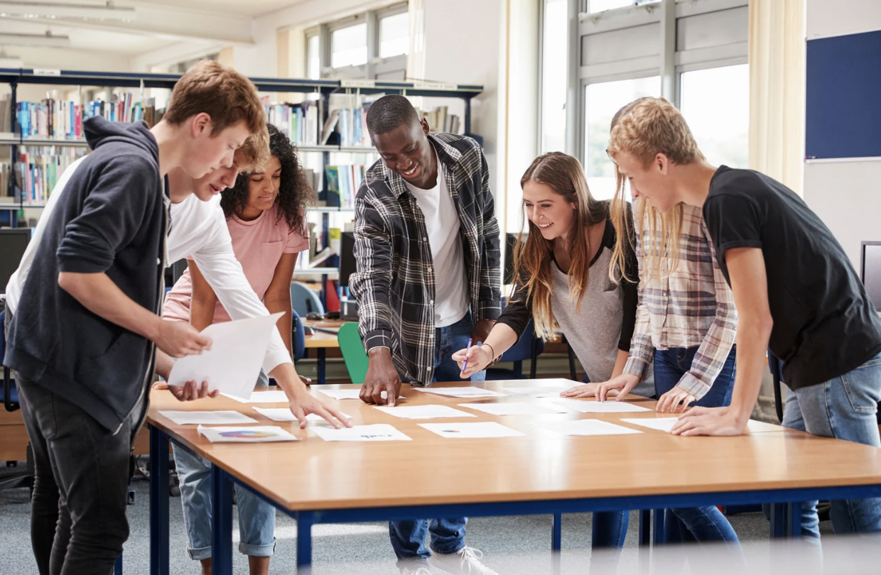 Unleashing the Power of Collaboration: 5 Benefits and Tips for Collaborative Learning